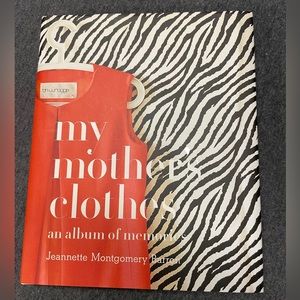 A book chronicling a daughter and her mother through photos of fashion